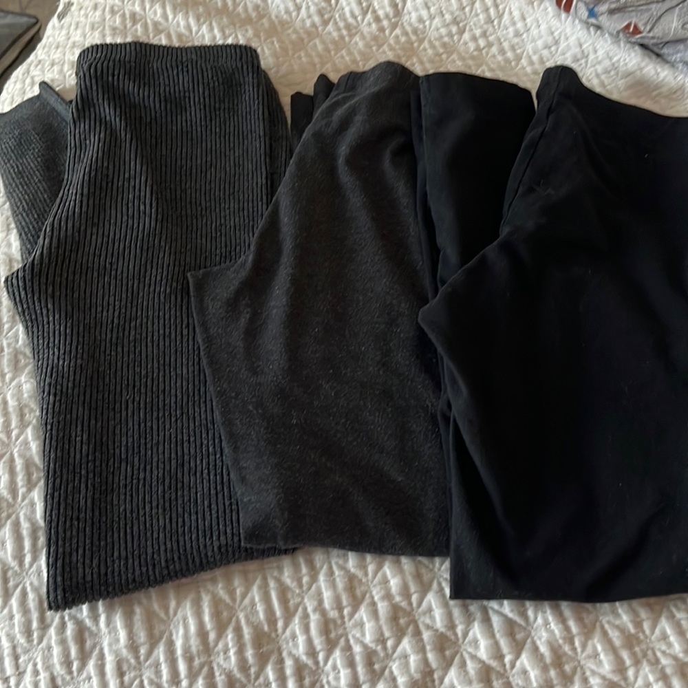 Women’s lot of 3 leggings. Size medium